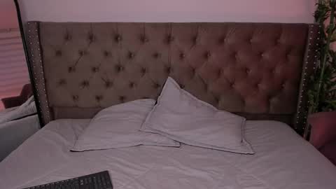 Hannah online show from February 26, 10:43 pm