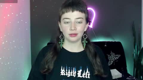 HannahHexx online show from March 12, 2:58 am