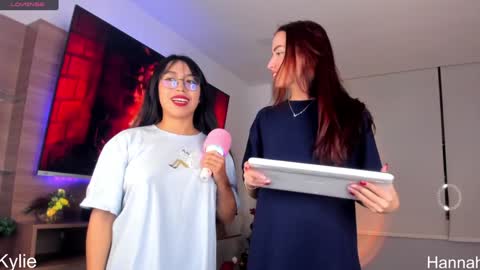 Hannah online show from January 2, 12:02 am