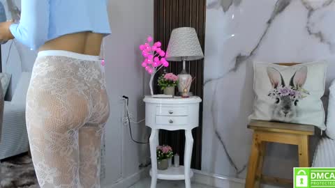 Hannahill69 online show from January 22, 4:23 am