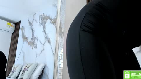 Hannahill69 online show from January 29, 4:15 am