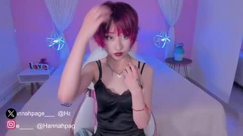 Hannah online show from February 12, 12:12 pm