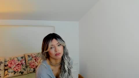 Hannah online show from April 7, 7:16 pm