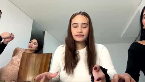 hannakoff online show from January 3, 2:32 am