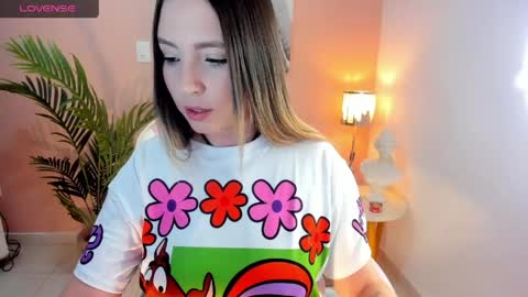 Hanna Miller  online show from April 3, 1:36 am