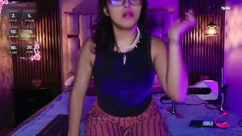 hannita_01 online show from July 13, 11:55 am