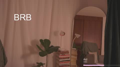 Mizi online show from April 23, 7:05 pm