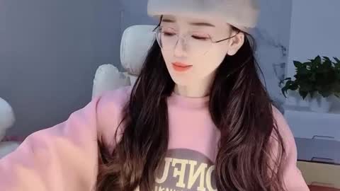 Daisy online show from December 17, 2:00 pm