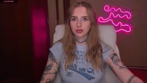 Julia online show from February 28, 5:04 am