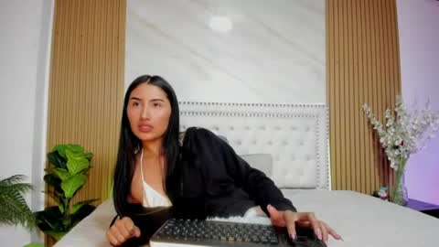 Harper  online show from July 28, 3:21 pm