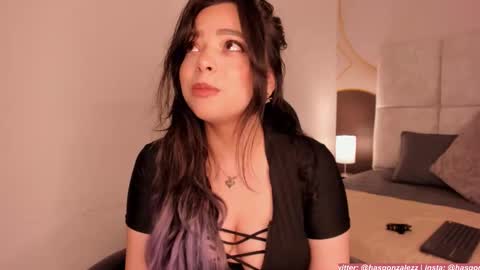 has_gonzalezz online show from February 15, 4:48 am