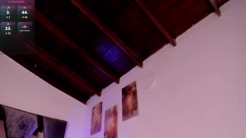 Im Hazel online show from December 4, 10:21 pm