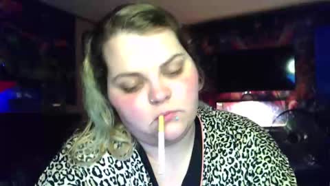 Hazeleyez97 online show from October 22, 6:07 am