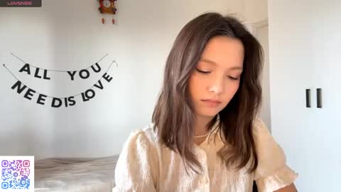 Kira online show from May 9, 11:45 am