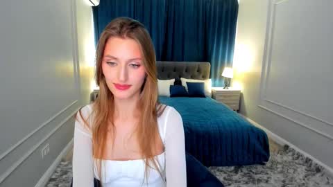 heartedlove_1 online show from September 10, 1:44 pm