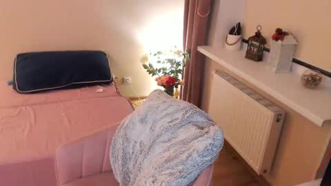 Heaven girl online show from March 5, 7:50 pm