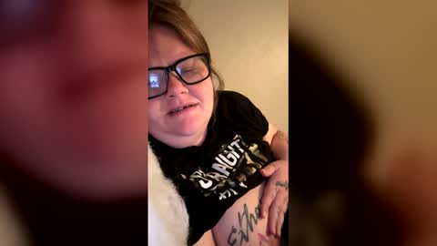 heidimackey2 online show from June 8, 3:07 am