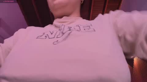 Heidy online show from April 17, 3:08 am