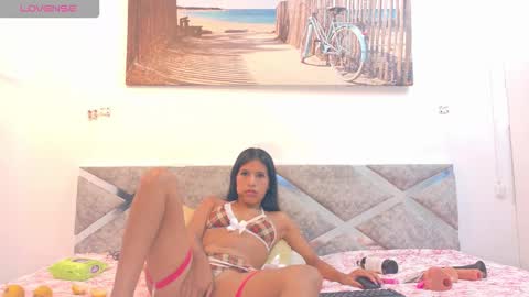 hellen online show from November 18, 12:55 am