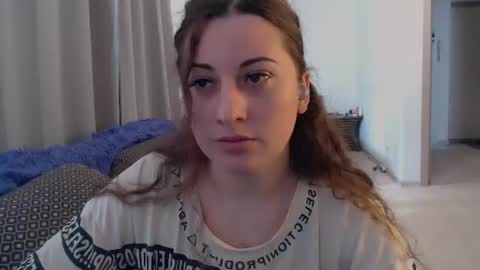 helen_adams_ online show from June 27, 6:58 am