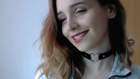 helen_quinn online show from December 7, 8:11 am