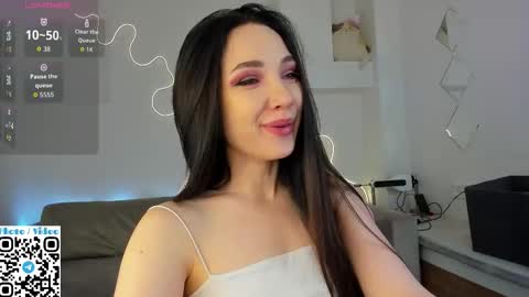 helen_spark online show from November 19, 2:00 am