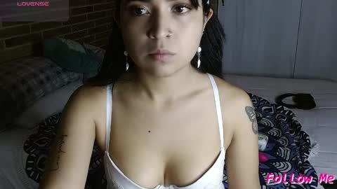  Only 18 cyrus online show from April 4, 10:52 pm