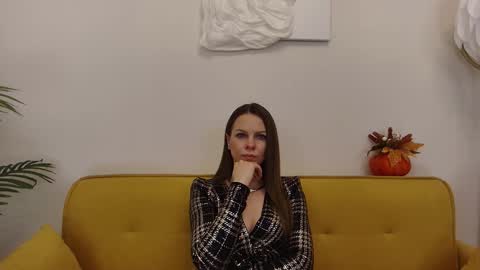 Helen online show from October 15, 8:17 am