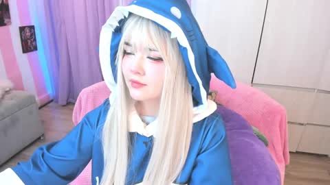 Laura online show from September 26, 2:42 am