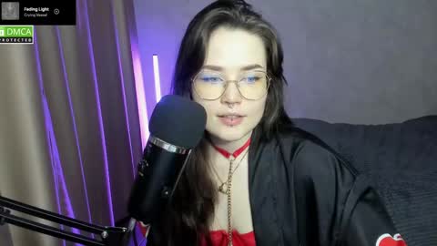 Red online show from March 1, 6:00 pm