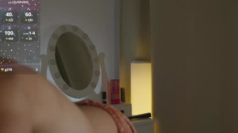 Lorette Lory online show from December 6, 7:00 pm