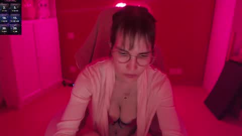 HeraLuna  online show from January 12, 11:15 pm