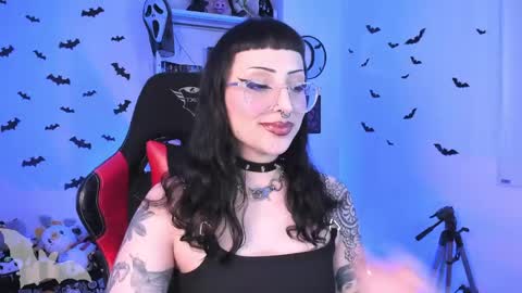  Marie  online show from February 9, 10:43 pm