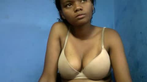 herisse01 online show from March 31, 5:24 pm