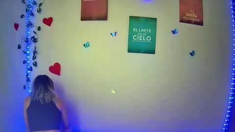 Hestesiaxx online show from January 15, 1:12 am