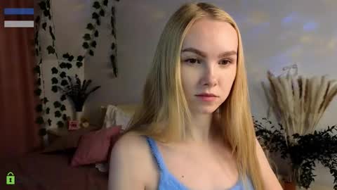 hey_olivia online show from November 25, 9:37 pm