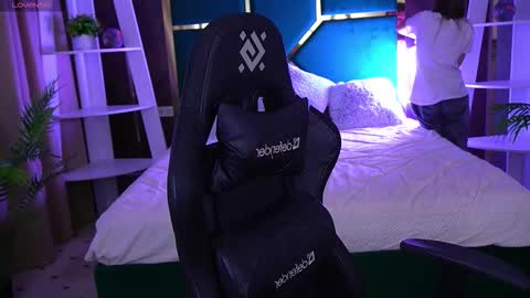 heyemilly online show from November 2, 9:40 pm