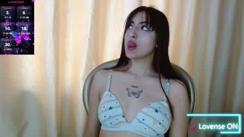 hilary thompson online show from December 7, 2:02 pm