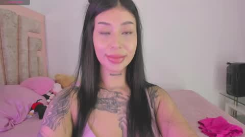 LUNA new account  FOLLOW ME online show from June 1, 11:49 pm