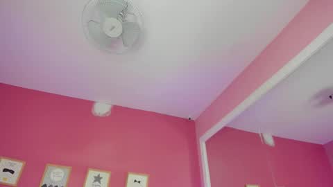 hilary_tailor online show from December 16, 12:33 pm