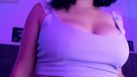 hilary_tailor online show from March 17, 11:14 am