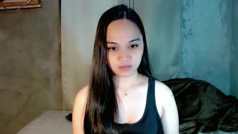 hilarymolly online show from January 18, 8:38 pm