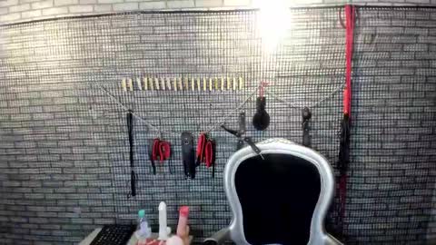 Hillary  online show from March 21, 11:43 pm