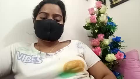 himuhimu22 online show from February 25, 4:35 pm