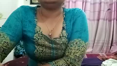 himuhimu22 online show from March 8, 1:34 pm