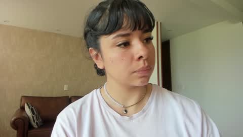 Hinnata online show from December 31, 4:35 pm