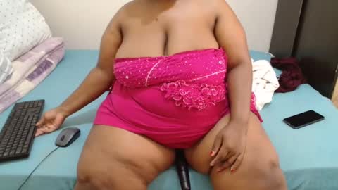 hips2sexy online show from December 17, 6:24 am