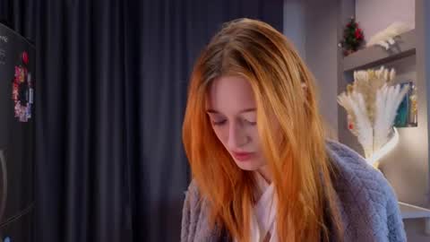 Ella online show from February 21, 2:28 am