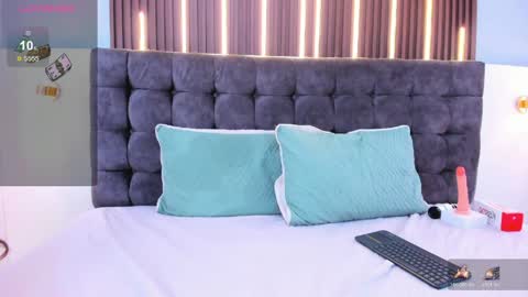 ..    HITANA    .. online show from May 9, 6:32 pm