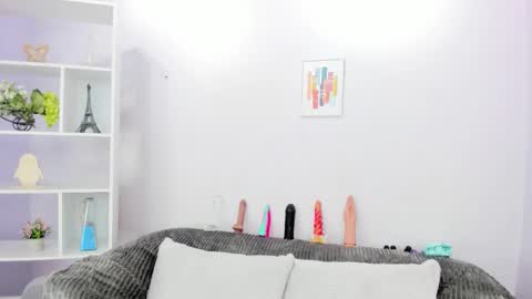 hiyakasudere_ online show from September 22, 6:50 pm